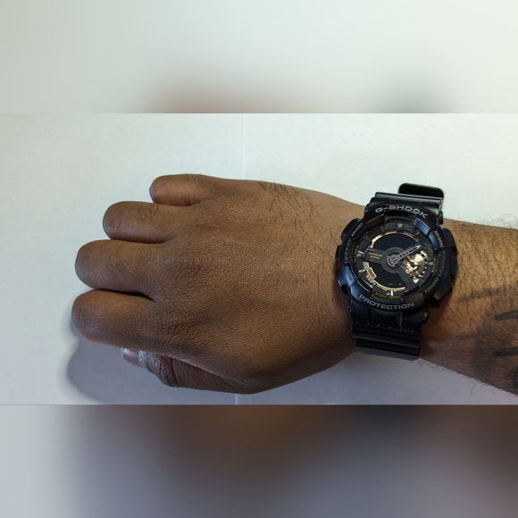 G-SHOCK GA110RG-1A Mens Watch - Picture 6 of 6